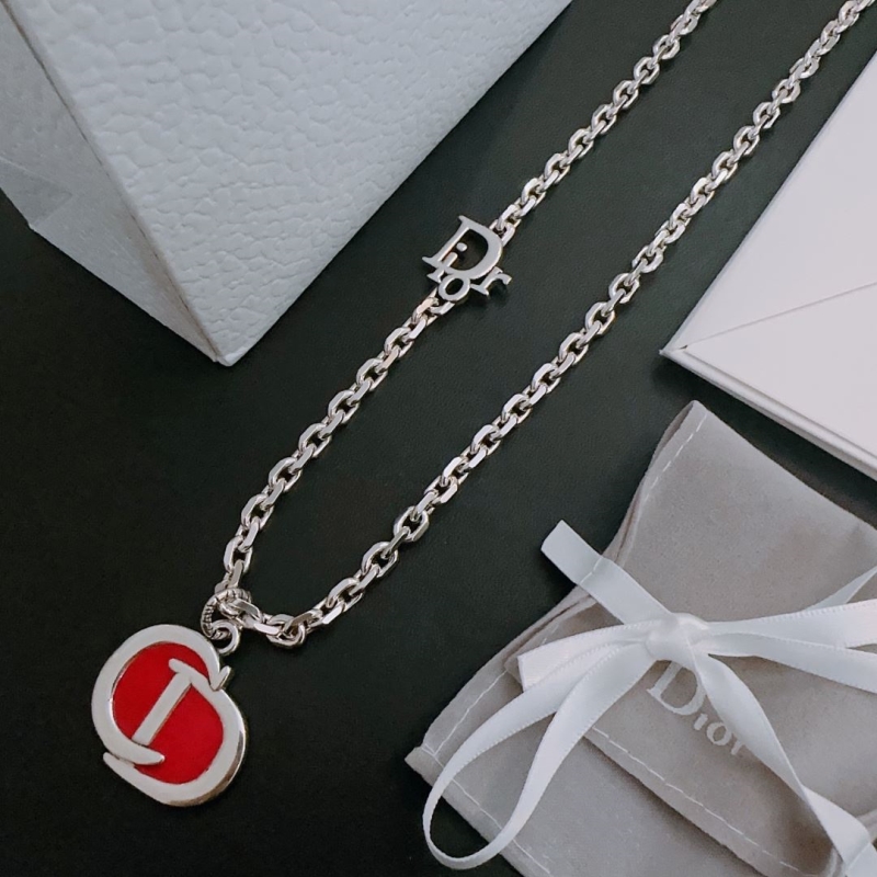 chr1st1an D10r necklaces